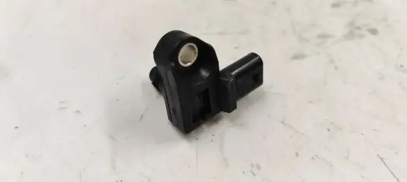 BMW 1 E82 E88 Air pressure sensor 780474201
