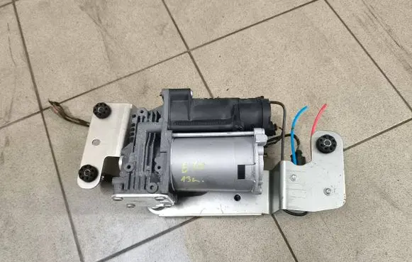 BMW X5M E70 Air suspension compressor/pump P32210000003964 P3221