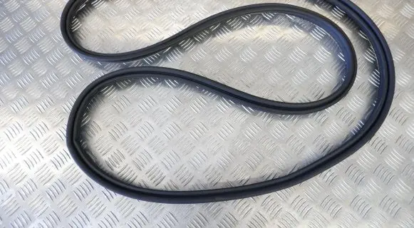 Toyota Yaris XP210 Trunk rubber seal (body) 67881K0010