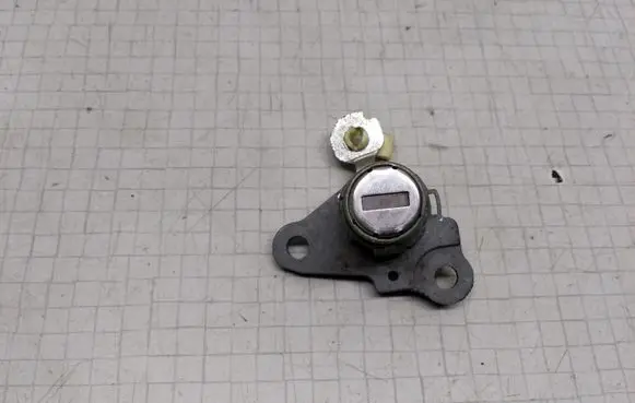 Honda Jazz Front door lock (next to the handle) 