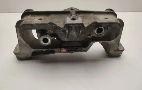 Mercedes-Benz B W246 W242 Engine mount bracket A2462401617