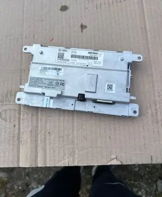 Audi Q5 SQ5 Audio system kit 8R0919604A