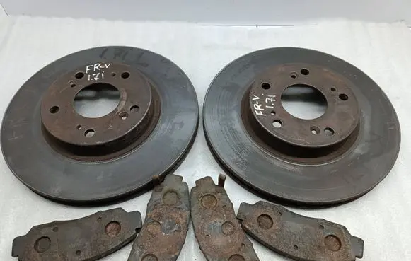 Honda FR-V Front brake disc