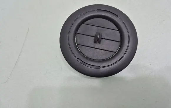 Dodge Grand Caravan Air vent grill in roof 