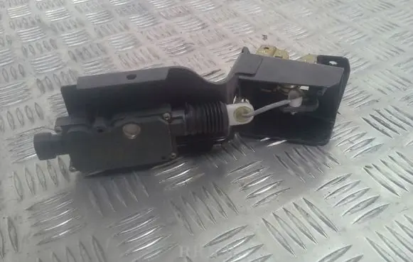 Citroen C5 Tailgate window lock/catch/latch A00177 238104