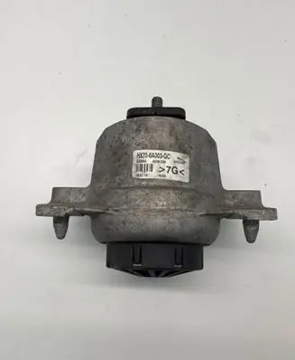 Engine mount bracket