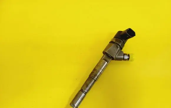 Alfa Romeo 147 Fuel injector 0445110111
