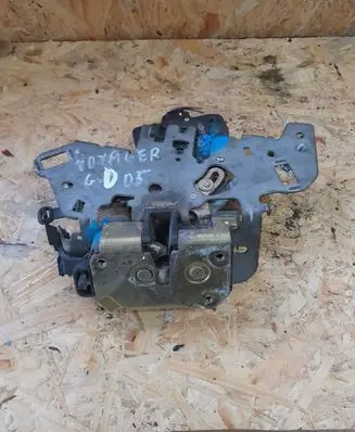 Chrysler Voyager Rear door lock