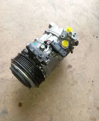 Mercedes-Benz CLK AMG A208 C208 Air conditioning (A/C) compressor (pump) A0008303002 GE4471401982