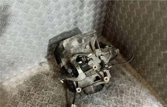Ford Focus Manual 6 speed gearbox JX6R7002BHB