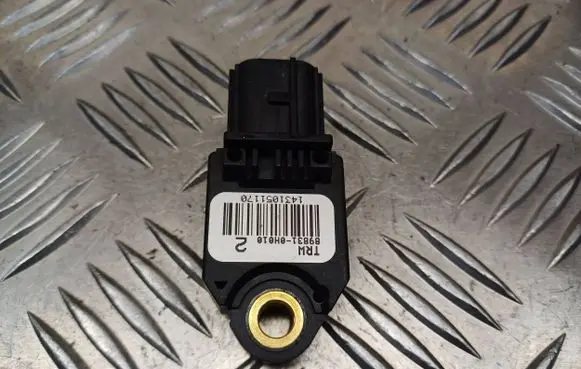 Toyota Yaris Airbag deployment crash/impact sensor 898310H010 1431051170