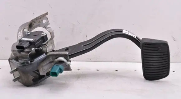 KIA Optima Brake pedal 