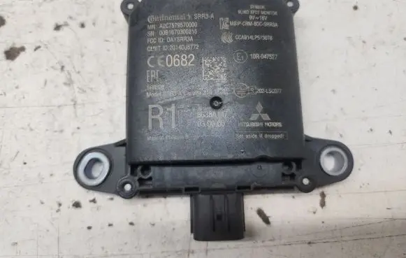 Mitsubishi Outlander Blind spot module A2C7579570000 00B1670300215