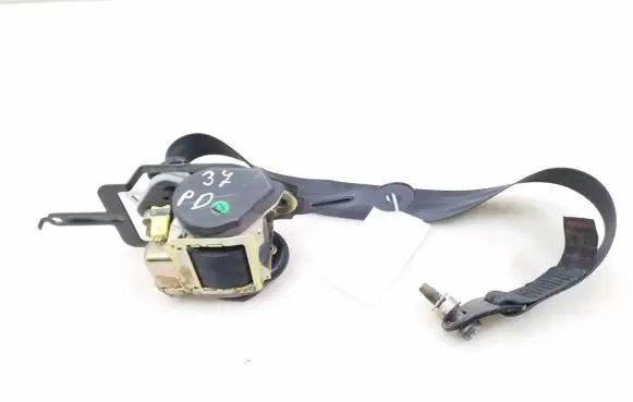 Nissan Primera Front seatbelt
