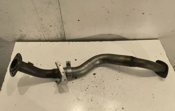 Toyota RAV 4 (XA50) Muffler pipe connector clamp 