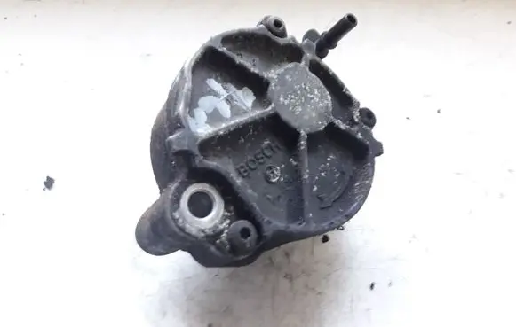 Ford Focus Vacuum pump