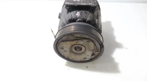 Renault Megane II Air conditioning (A/C) compressor (pump)