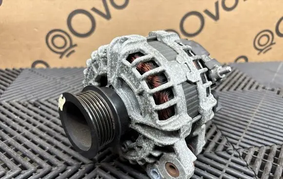 Volvo XC90 Generator/alternator 30659580