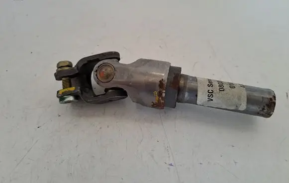 Toyota Avensis T250 Steering column universal joint 4526005051