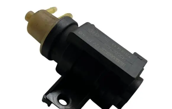 Renault Talisman Turbo solenoid valve 149566740R 70181413 V17T108