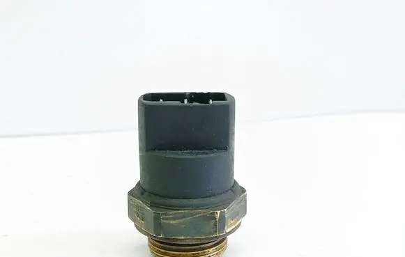 Audi A4 S4 B5 8D Coolant temperature sensor 321959481C