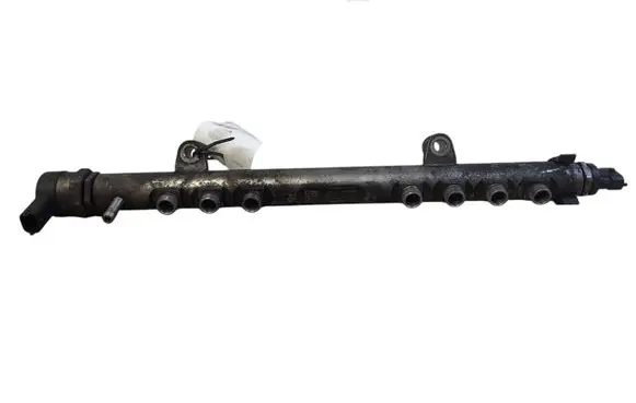 Volvo V60 Fuel main line pipe 30777759 100820669856L5