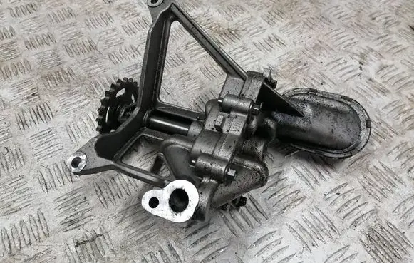 Ford Focus Oil pump 9682393380