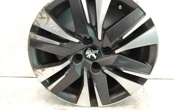 R16 alloy rim