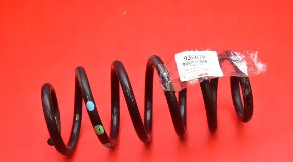 Toyota Avensis T220 Rear coil spring