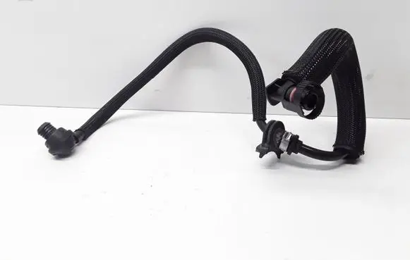 Volvo V70 Engine coolant pipe/hose