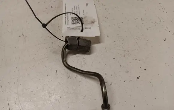 BMW 3 E90 E91 Fuel injector supply line/pipe 