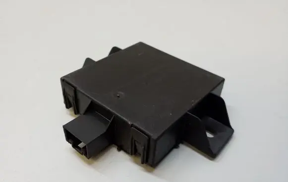 Audi A3 S3 8P Alarm control unit/module 1K0907719
