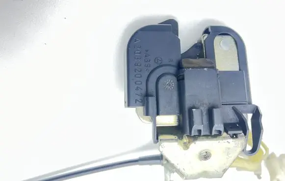 Mercedes-Benz CLK A209 C209 Seat back rest lock catch A2039200472