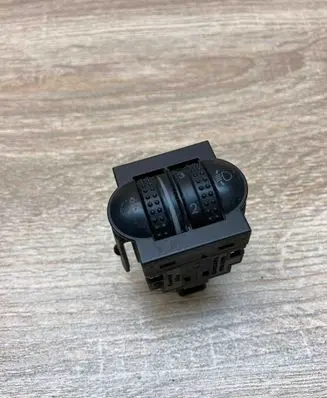Volkswagen PASSAT B5.5 Headlight level height control switch 3B0941333A