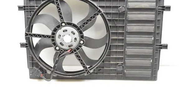 Volkswagen Polo V 6R Radiator cooling fan shroud 6R0121207L