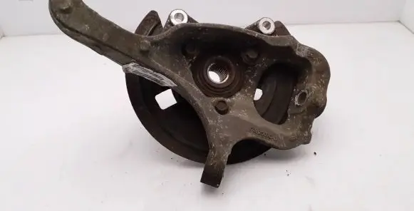Dodge Nitro Front wheel hub P52125016AD