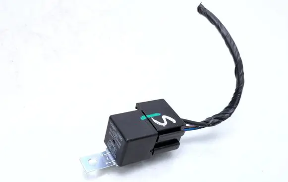 Chevrolet Captiva Other relay 96329341