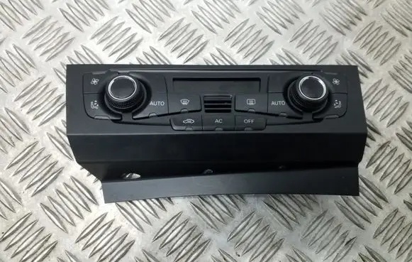 Audi A4 S4 B8 8K Climate control unit 8T2820043S