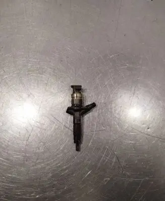 Subaru Forester SH Fuel injector 16613AA020 01M00210 DVS07890