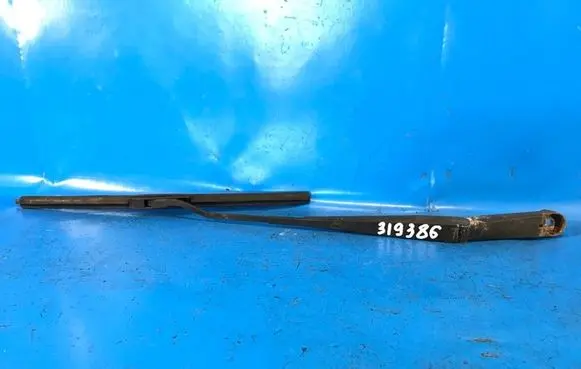 Nissan Pathfinder R51 Front wiper blade arm 28886EA000