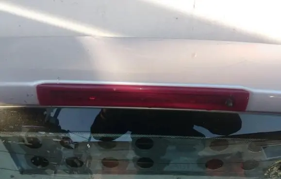 Renault Clio III Third/center stoplight