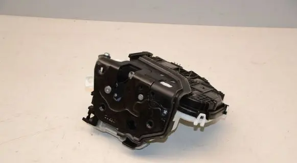 Audi A5 Rear door lock 4G0839016M 10157