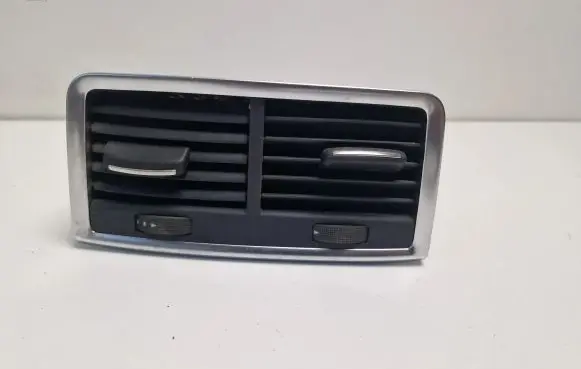Audi Q7 4L Rear air vent grill 4L0819203K