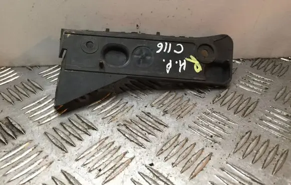Front bumper mounting bracket