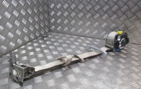 Mercedes-Benz S W222 Rear seatbelt buckle A2228605100