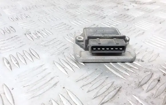 Volkswagen Golf II Ignition amplifier control unit 191905351B