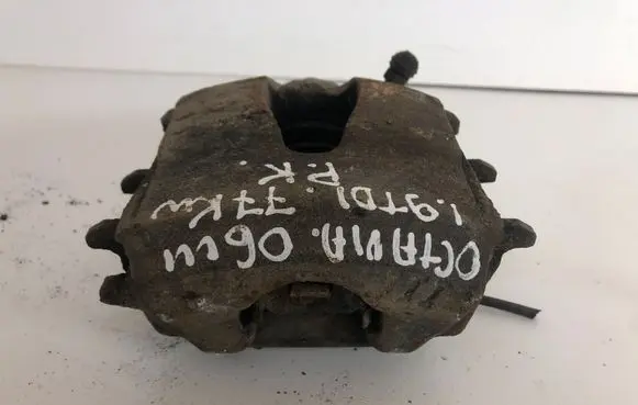 Skoda Octavia Mk2 (1Z) Front brake caliper