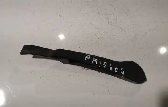 Opel Zafira A Rear seat side bottom trim 90503957