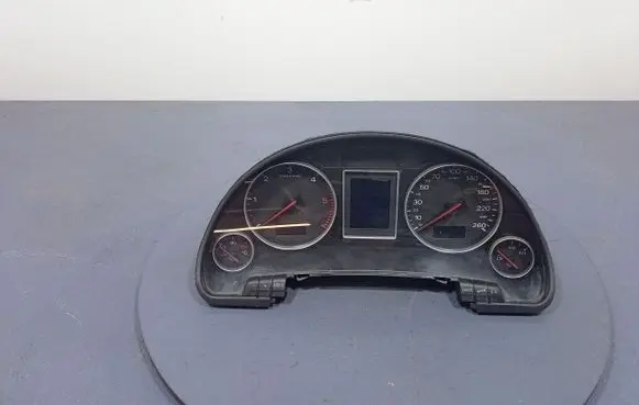 Audi A4 S4 B6 8E 8H Speedometer (instrument cluster) 8E0920900G