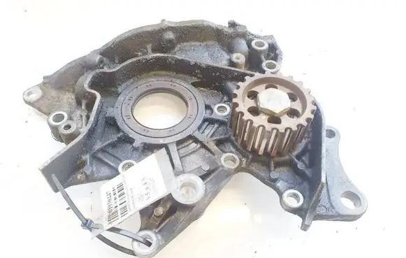 Toyota Avensis T250 Oil pump 